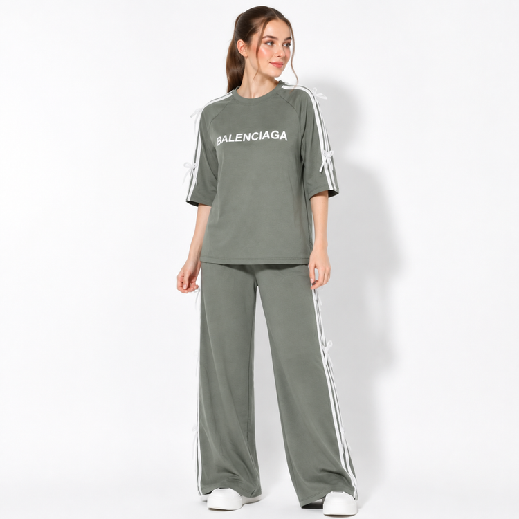 ست اسپرت تیشرت و شلوار زنانه